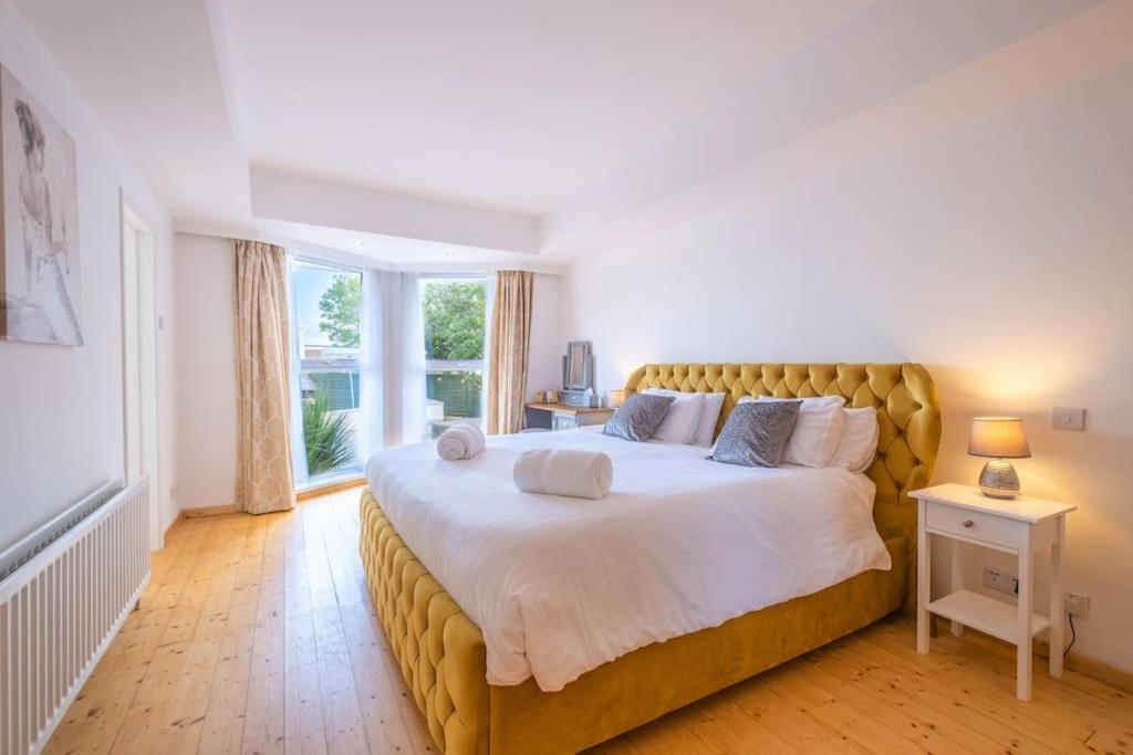Port Tara Holiday Home Портболинтра Экстерьер фото